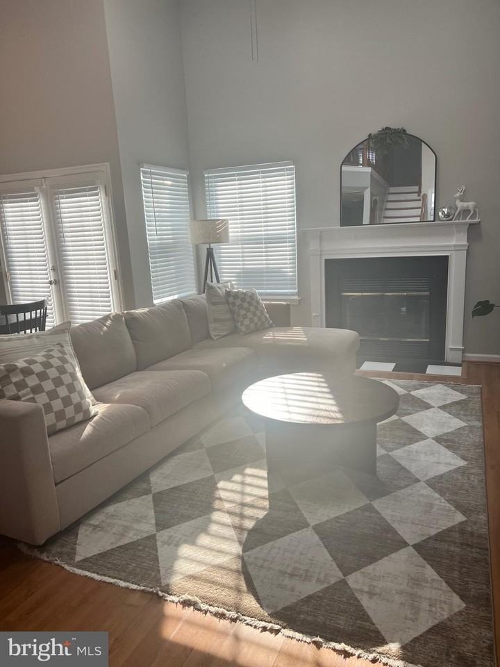 13819 Lord Fairfax Pl - Photo 4 of 10