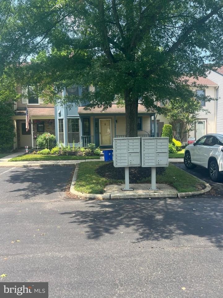 174 Crown Prince Dr - Photo 2 of 17