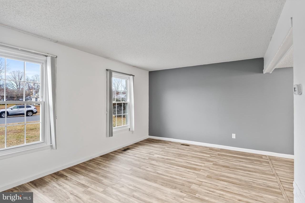 68 Arbor Meadow Dr - Photo 6 of 28