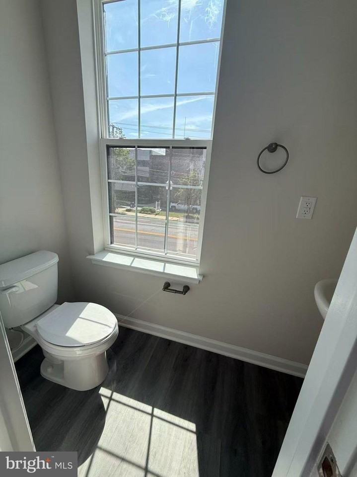 25 Clementon Rd E - Photo 6 of 21