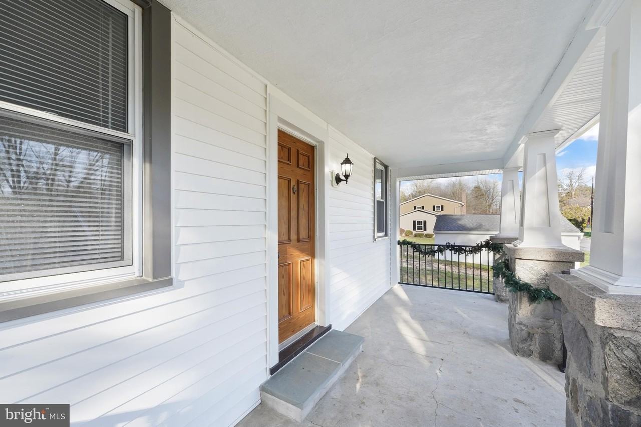 4411 Fairview Ave - Photo 5 of 22