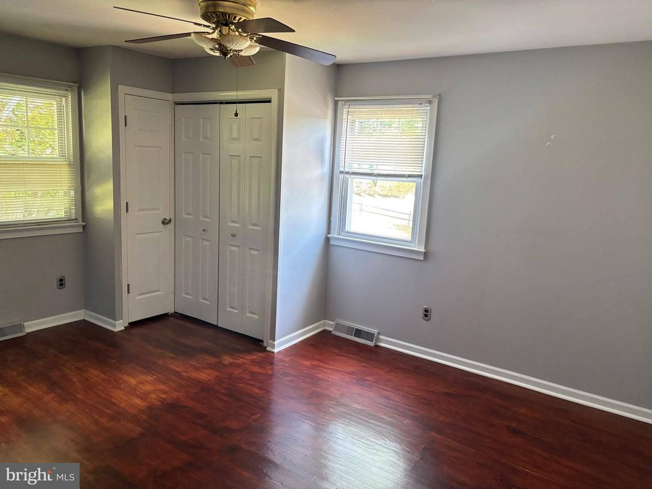 303 Overlook Ave - Photo 3 of 12