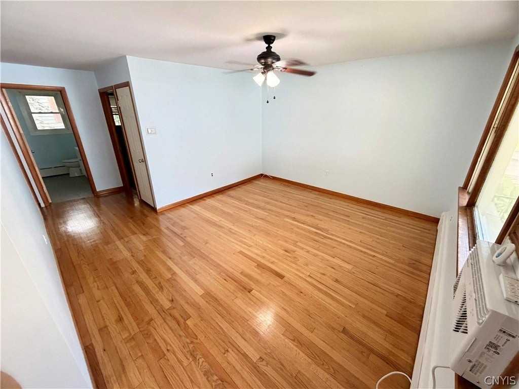 280 Cherry St - Photo 5 of 12