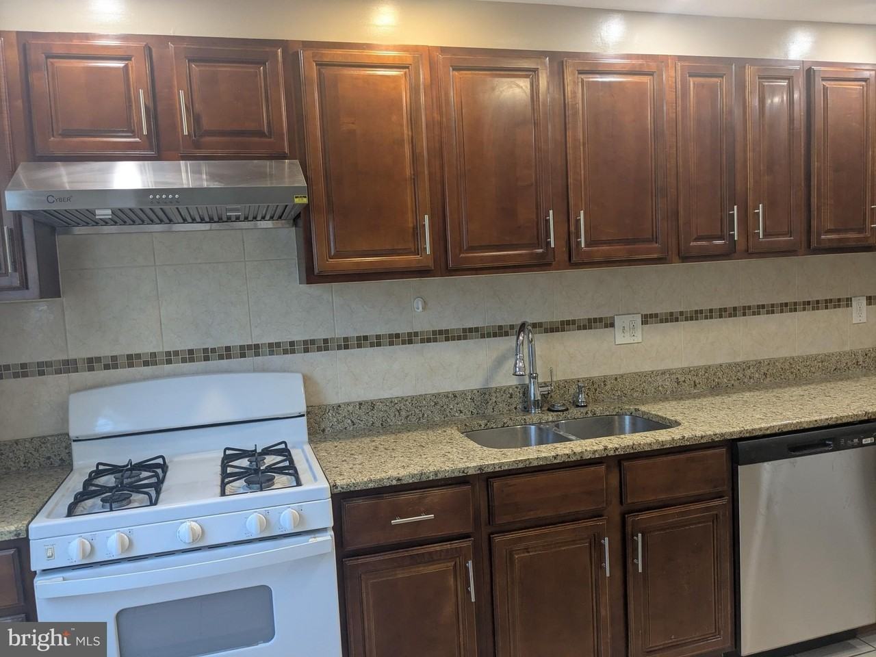 963 E Godfrey Ave - Photo 4 of 13