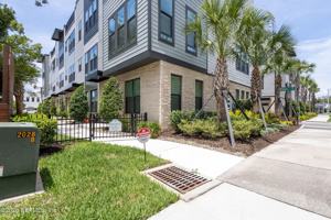 featured image of 1624 Piazza Pl