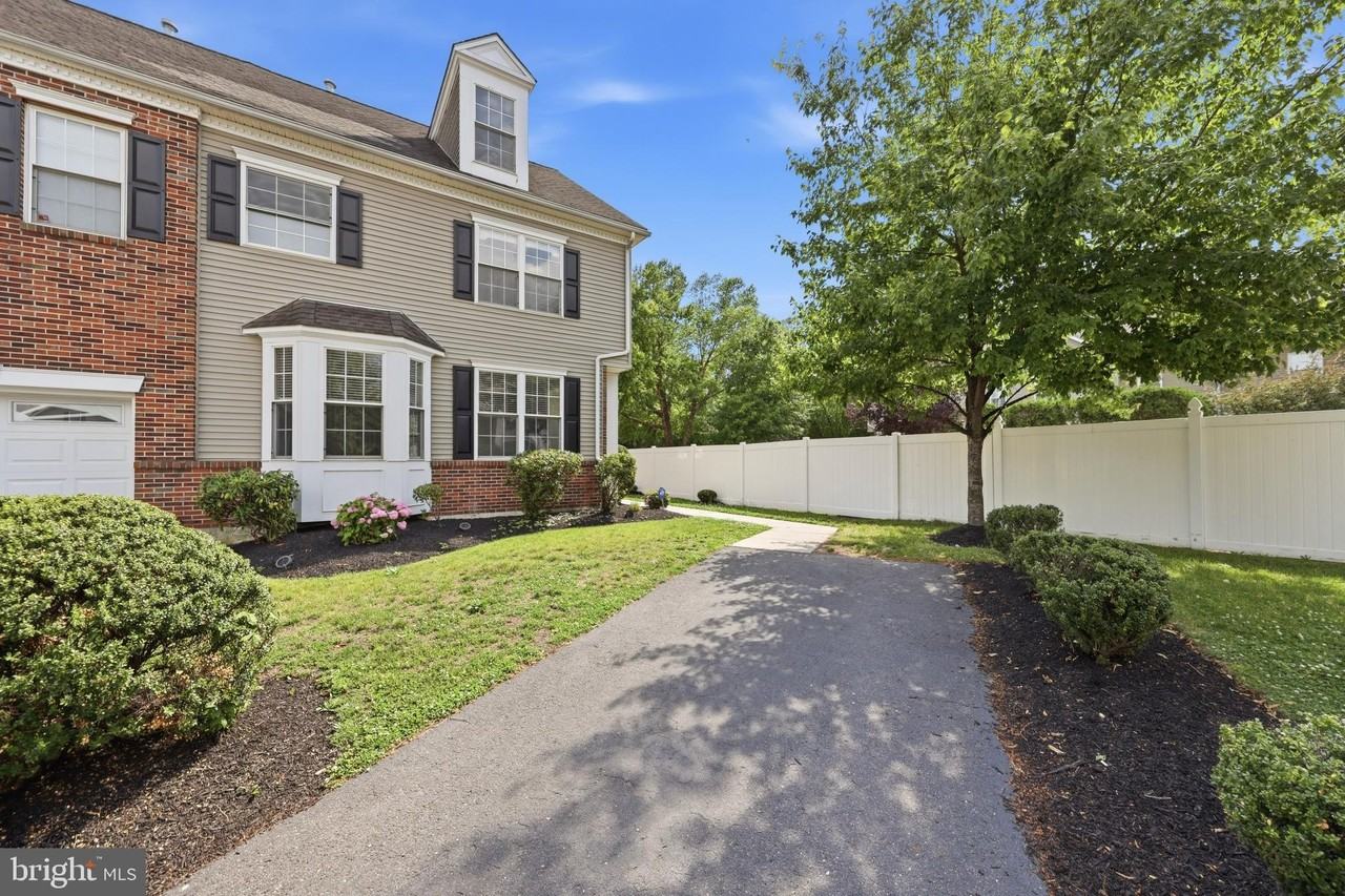 3518 Trevi Ct - Photo 2 of 35
