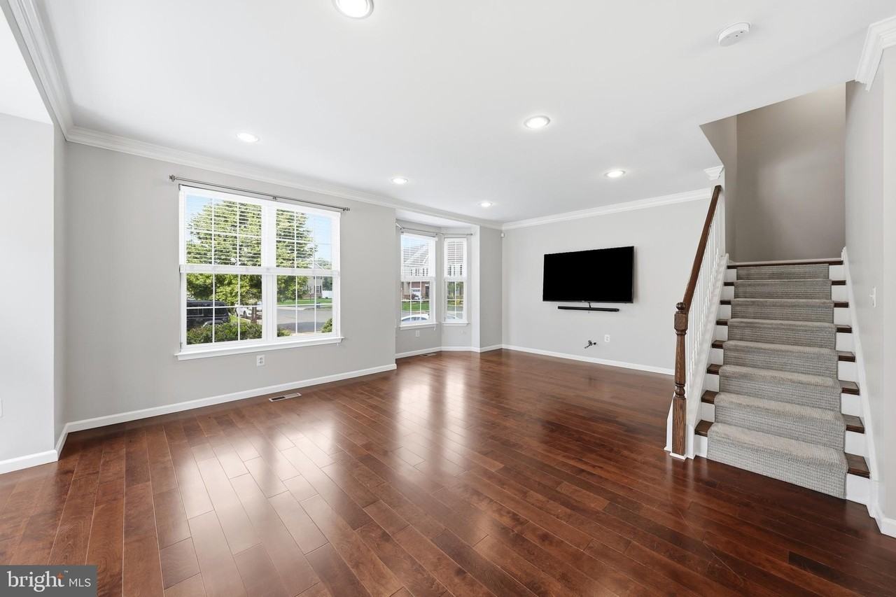 3518 Trevi Ct - Photo 3 of 35