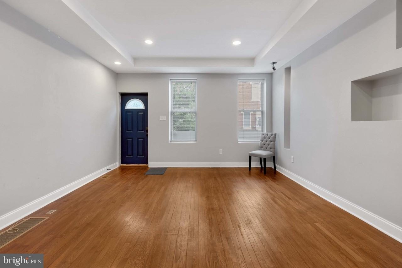 1525 S 19th St - Photo 4 of 30