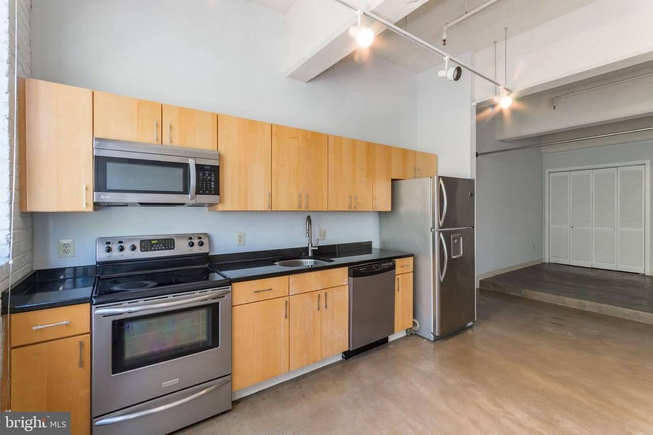 412 S 13th St #204 - Photo 6 of 19