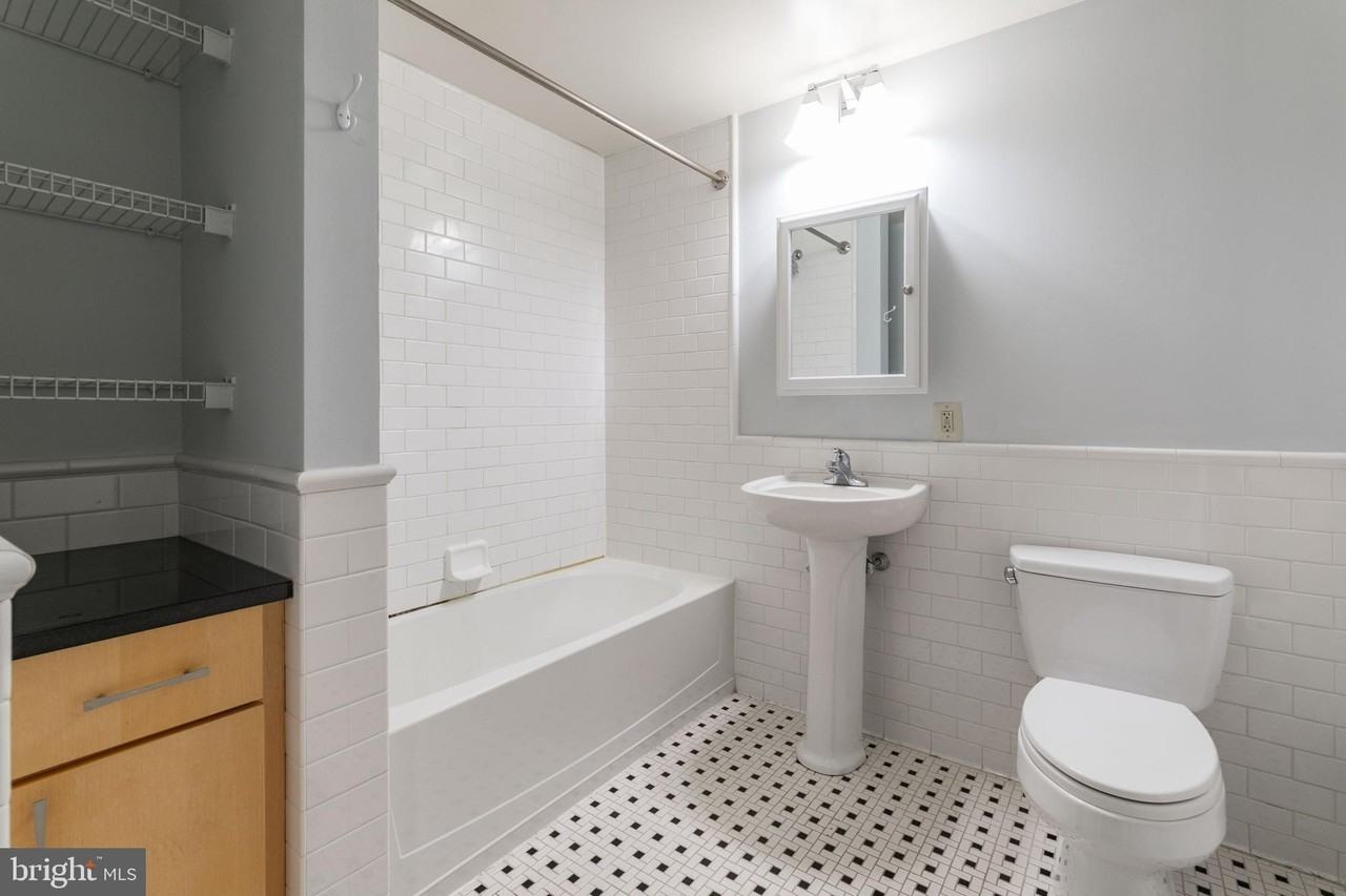 412 S 13th St #204 - Photo 7 of 19