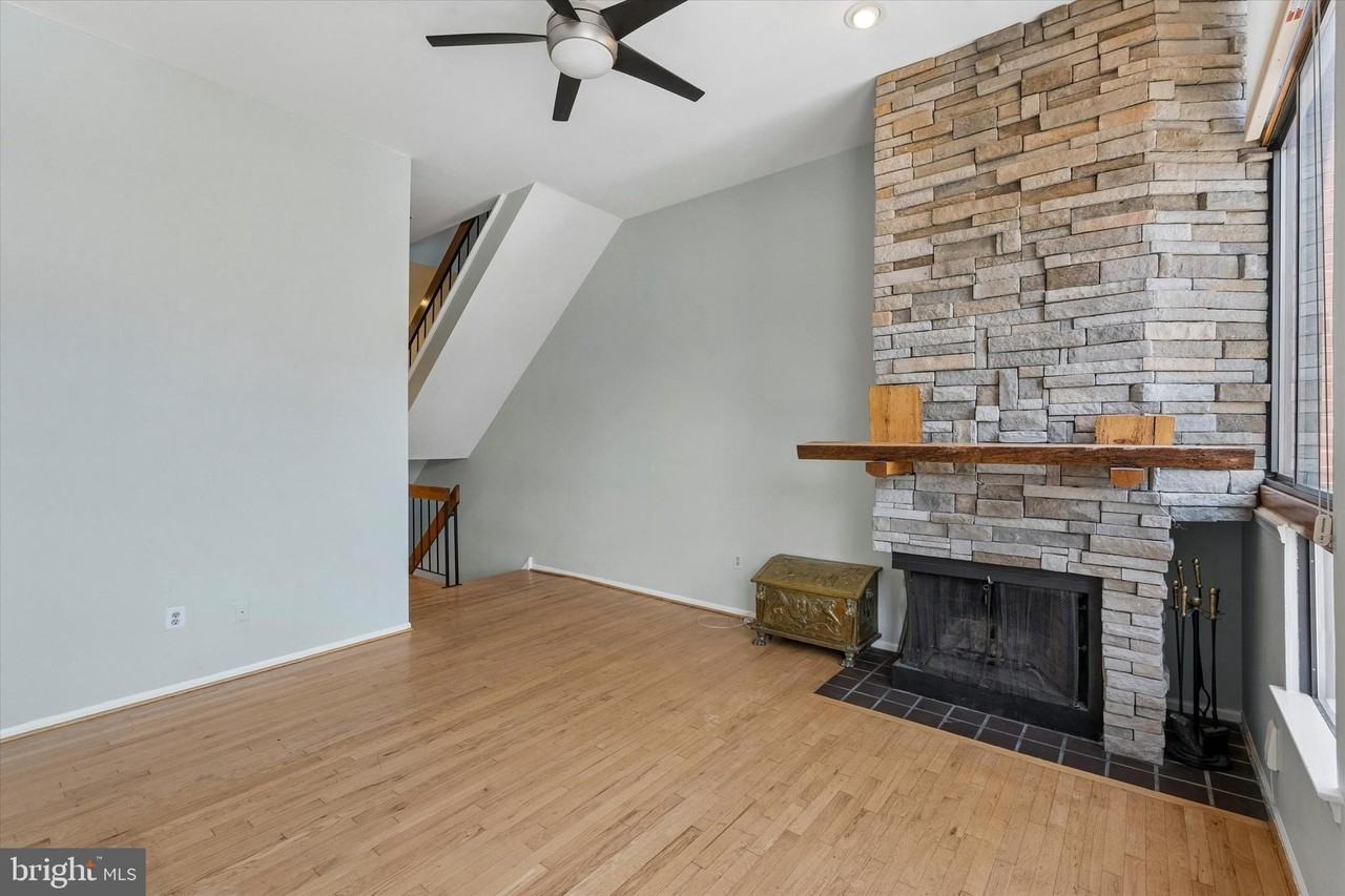 210 1C CHURCH Street #1C - Photo 2 of 18