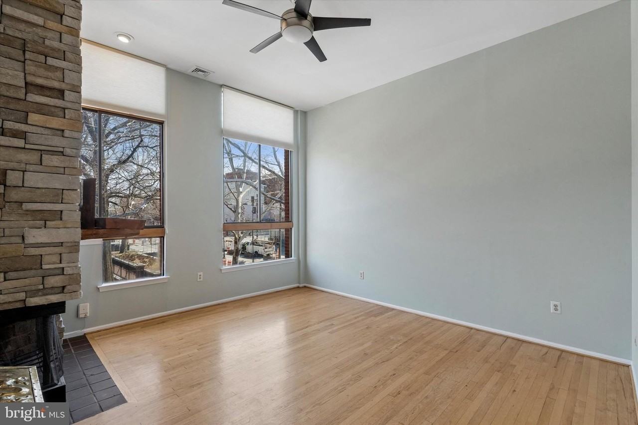 210 1C CHURCH Street #1C - Photo 4 of 18