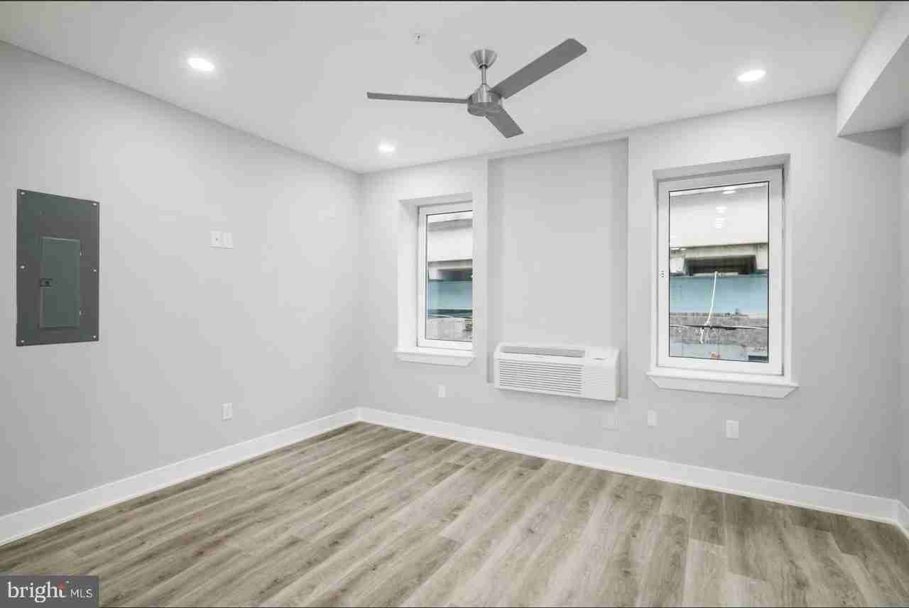 2950 Kensington Ave #2 - Photo 3 of 10