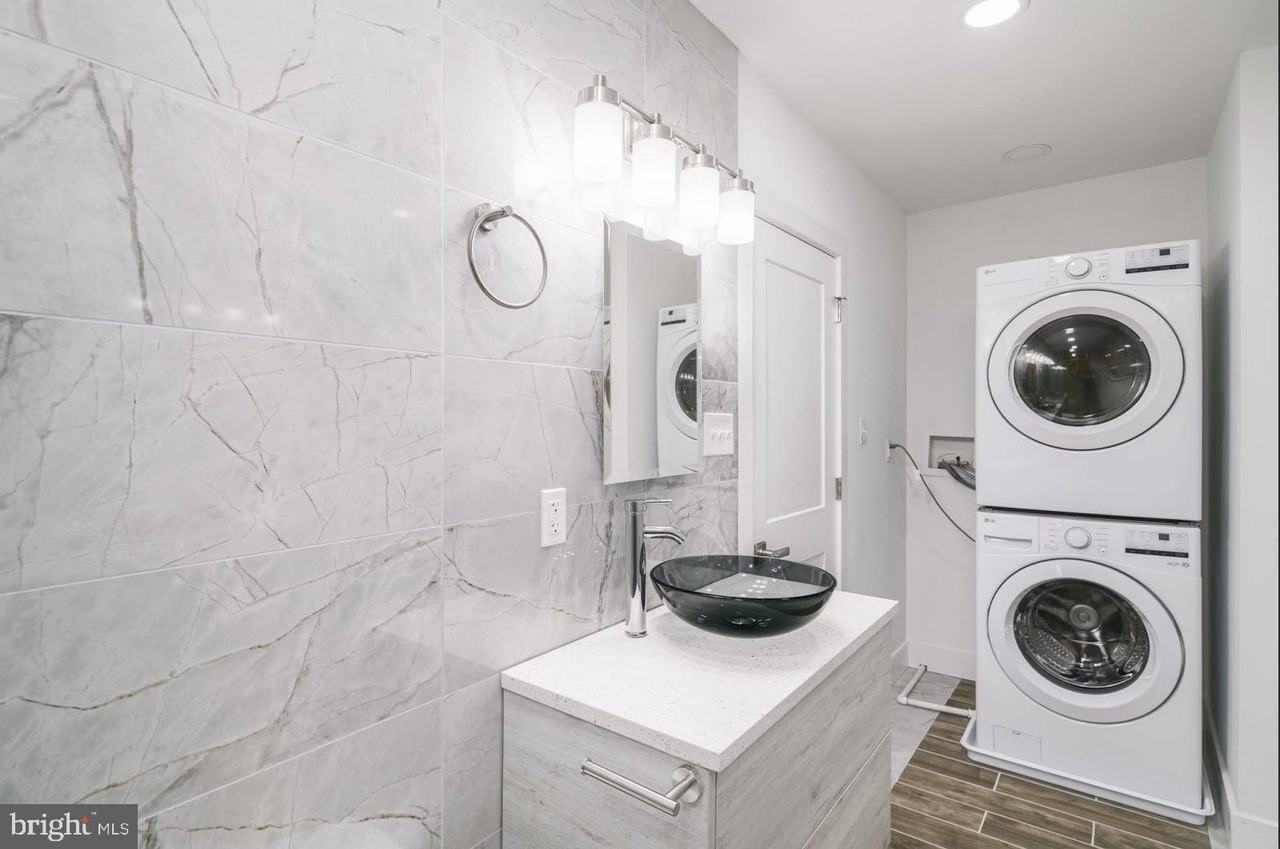 2950 Kensington Ave #2 - Photo 7 of 10