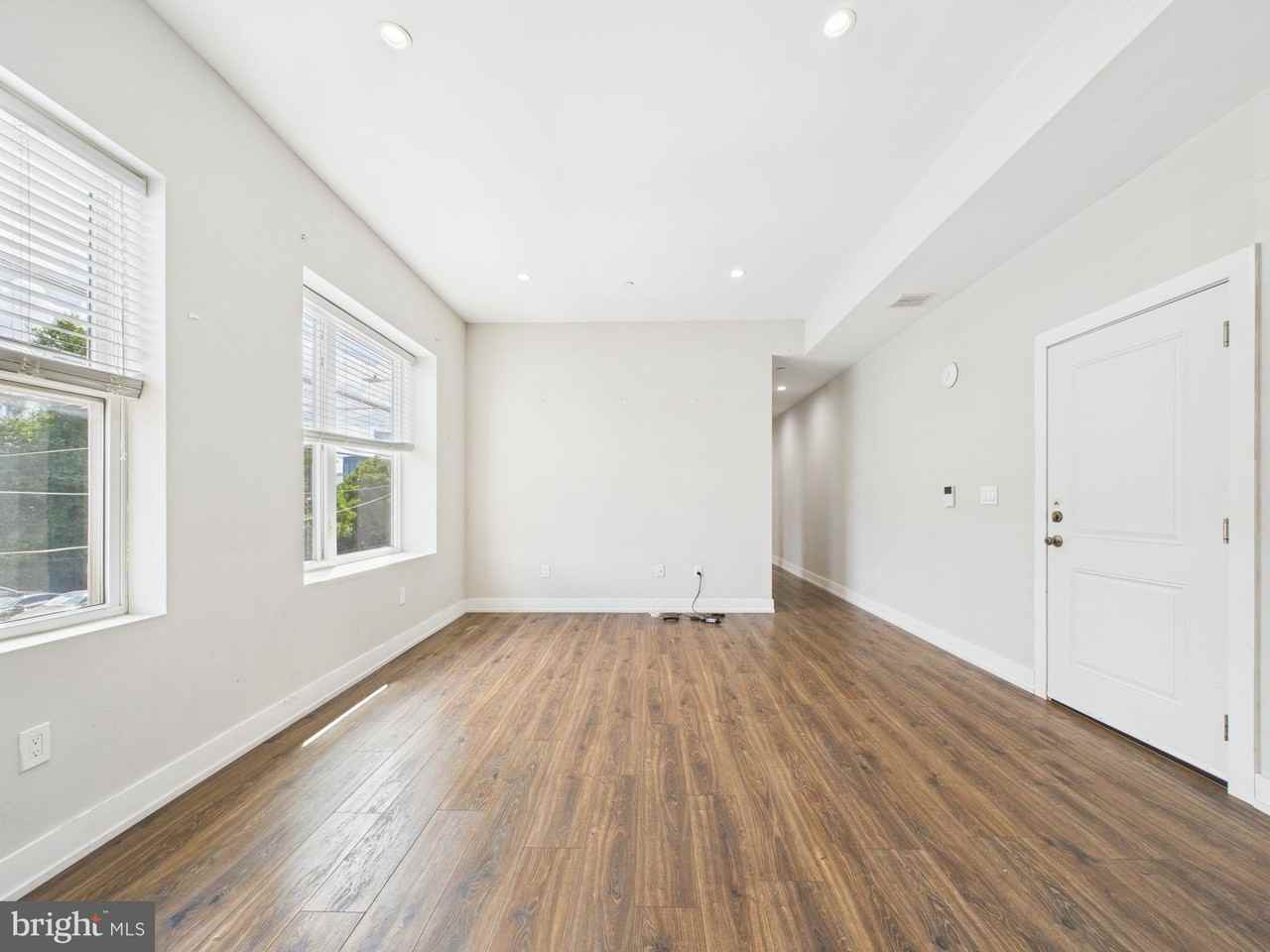 3100 Spring Garden St Apt 2 #3E - Photo 4 of 17