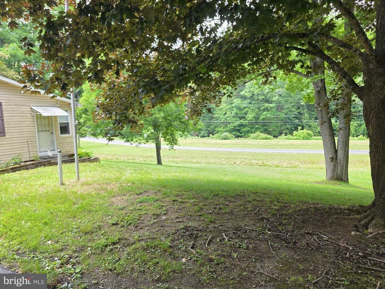 1030 Silver Creek Rd - Photo 4 of 21