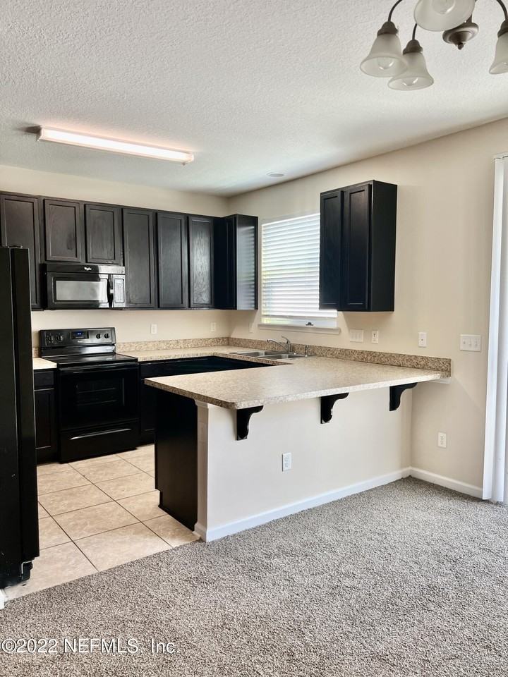 519 Ryker Way - Photo 7 of 24