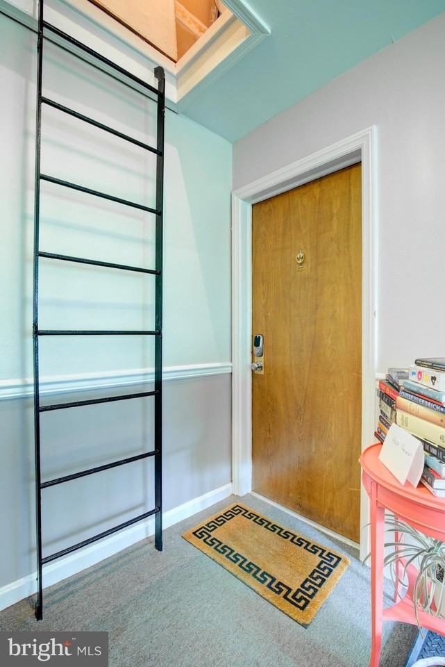 2100 N Scott St #106 - Photo 4 of 34