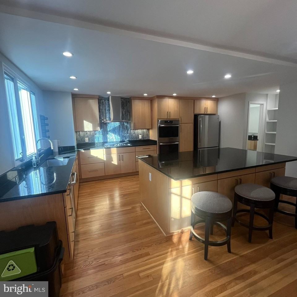 315 N Maple Ave - Photo 4 of 27