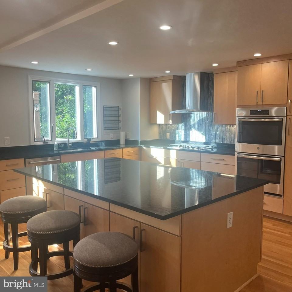 315 N Maple Ave - Photo 6 of 27