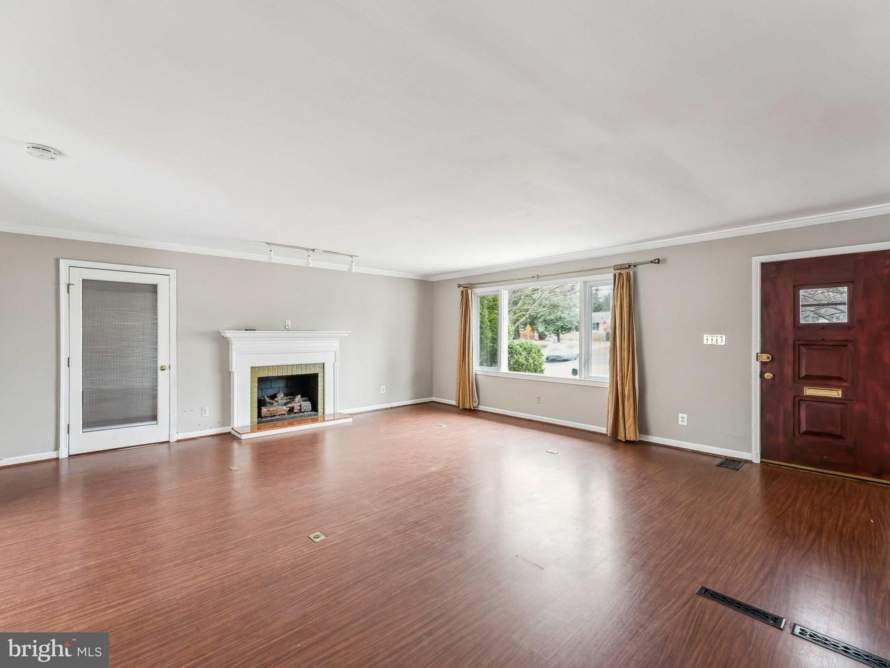 3503 Maple Ct - Photo 4 of 40
