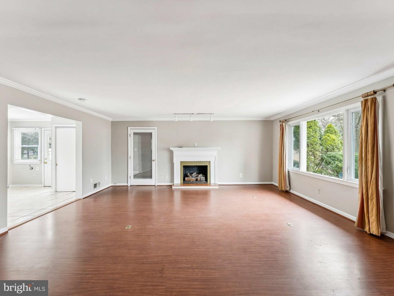 3503 Maple Ct - Photo 5 of 40