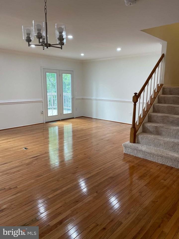 5944 Powells Landing Rd - Photo 2 of 18