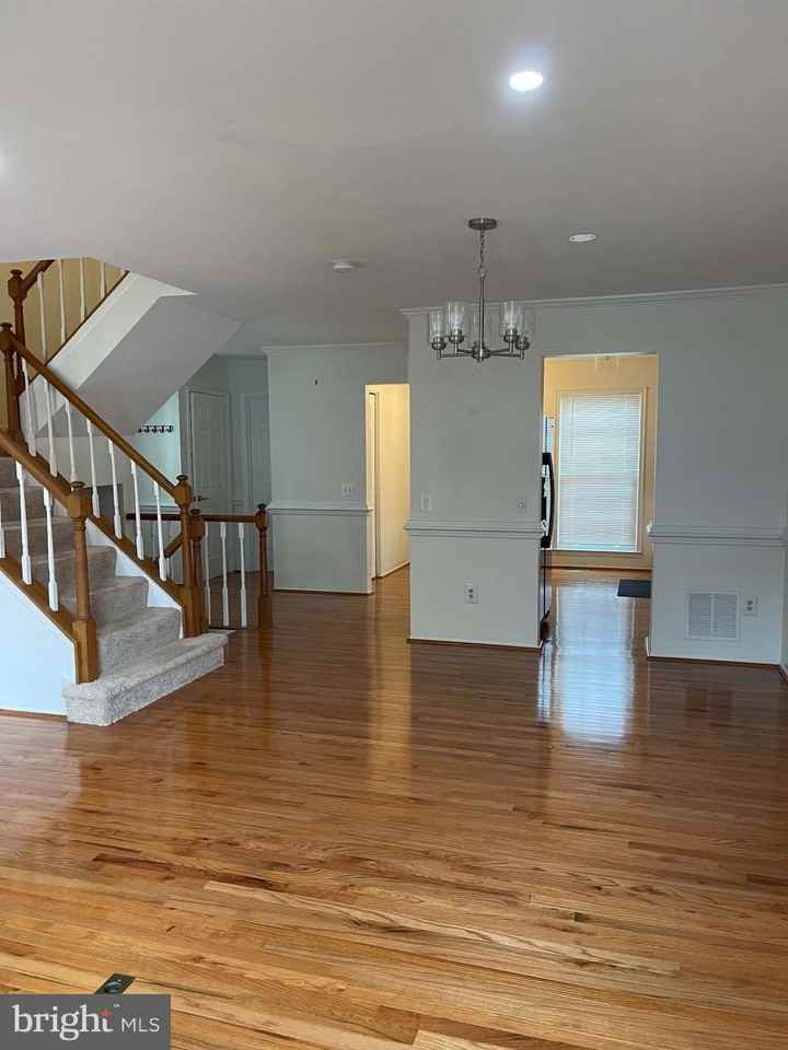 5944 Powells Landing Rd - Photo 5 of 18