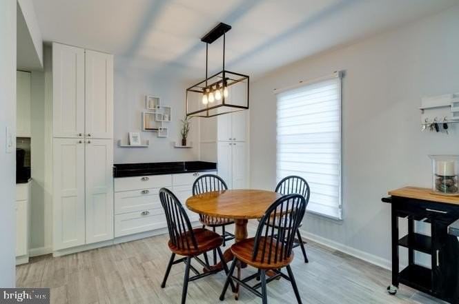 9013 Kerrydale Ct - Photo 3 of 49