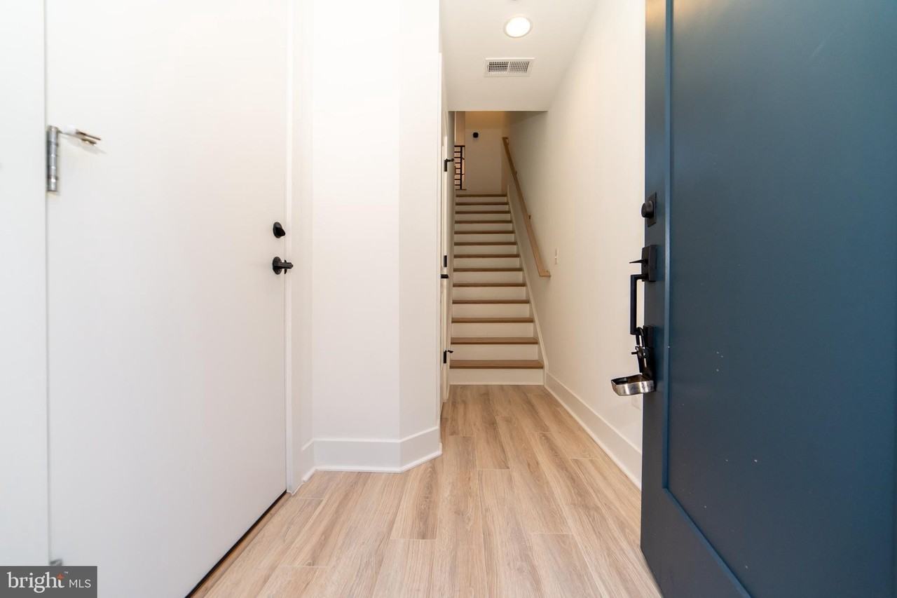 7324 Blade Dr - Photo 6 of 36