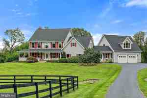 featured image of 14480 Woodstar Ct