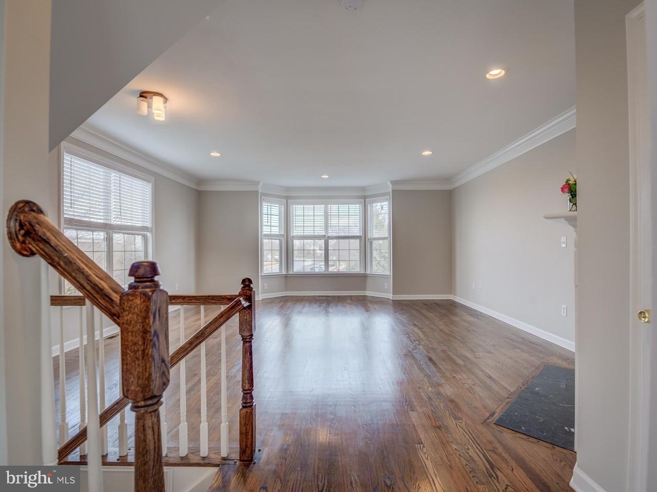 42451 Magellan Sq - Photo 2 of 45