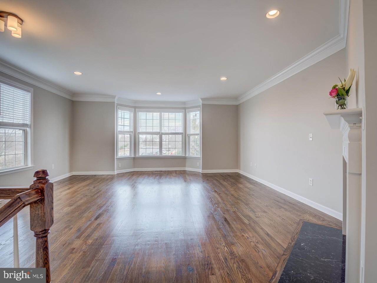 42451 Magellan Sq - Photo 3 of 45