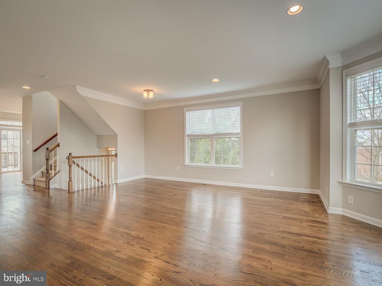 42451 Magellan Sq - Photo 7 of 45