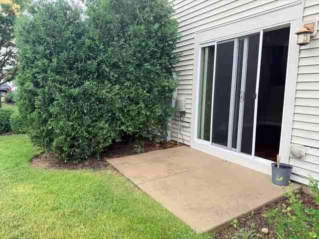 9873 Williams Dr - Photo 3 of 19