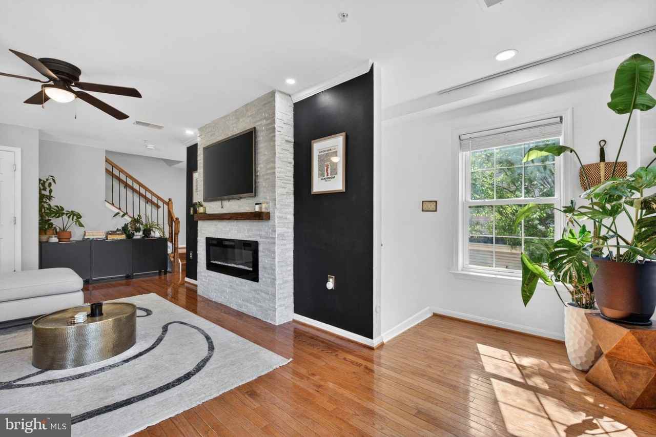 2819 Chinkapin Oak Ln - Photo 6 of 29
