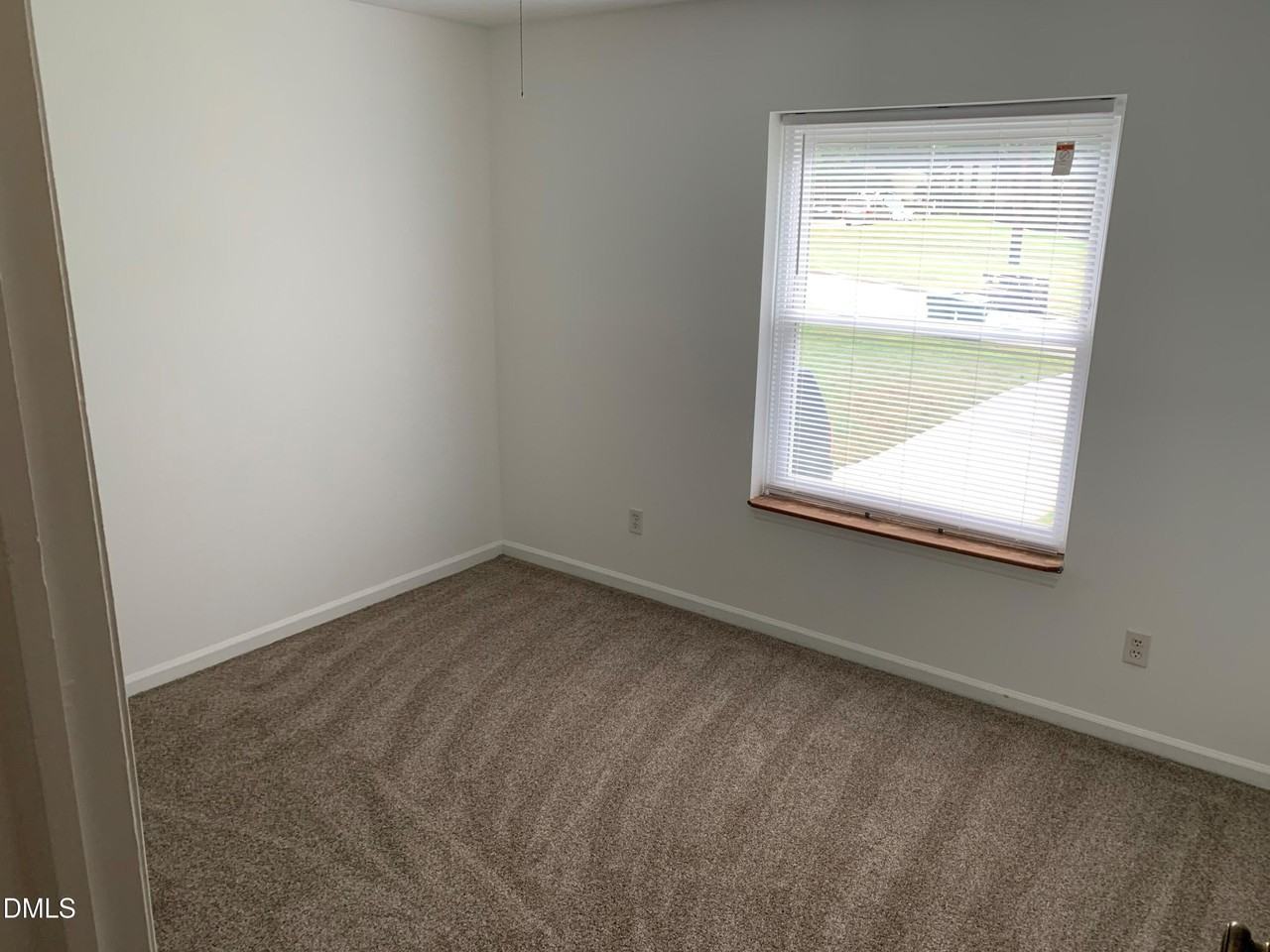 2600 Courier Ct - Photo 7 of 14