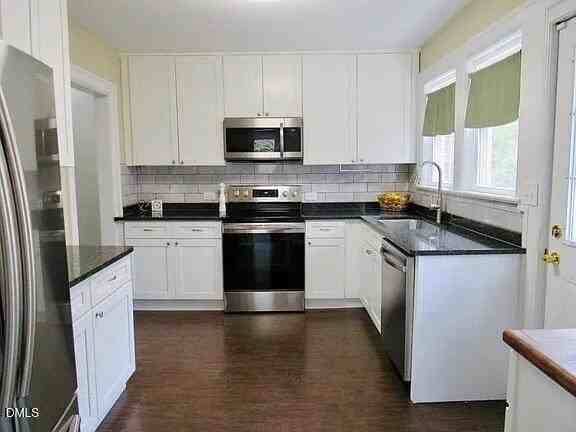209 Carbonton Rd - Photo 5 of 17