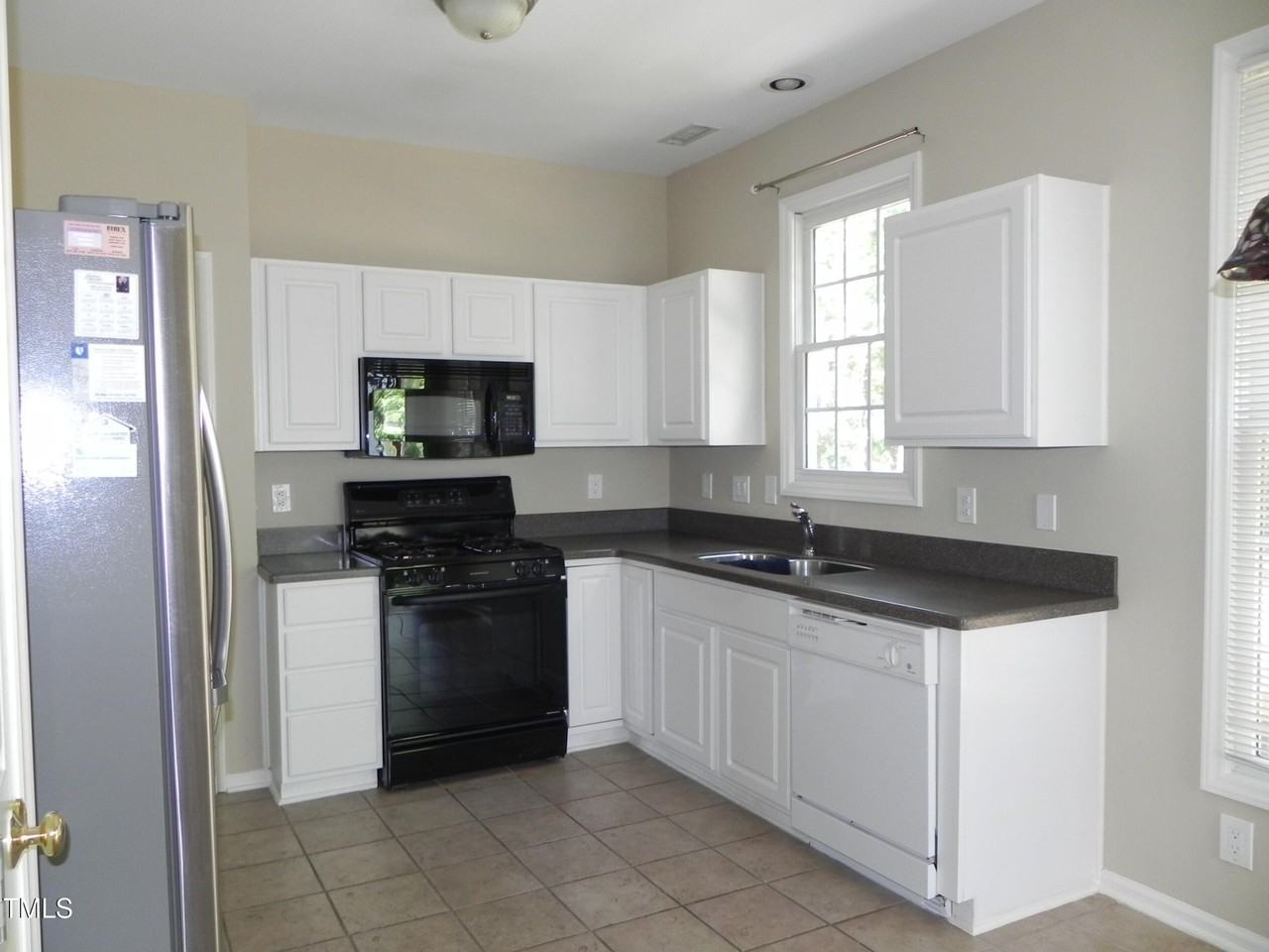 216 Castle Hayne Dr - Photo 7 of 19