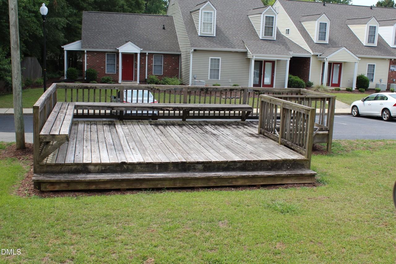 324 Mae Byrd Rd #C - Photo 4 of 4