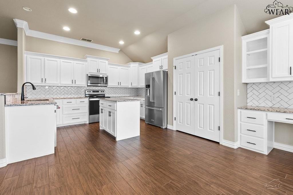 4815 Falcon Crest Blvd - Photo 5 of 23