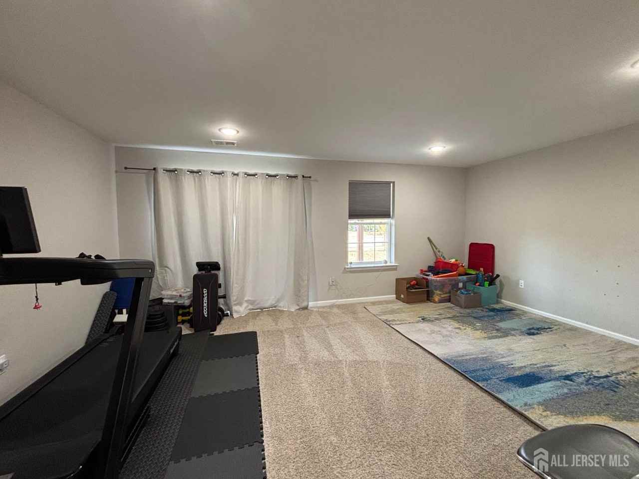 1106 Hights Farm Rd N - Photo 4 of 40