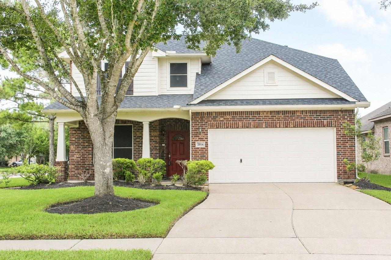 2814 Silver Bend Ln - Photo 2 of 29