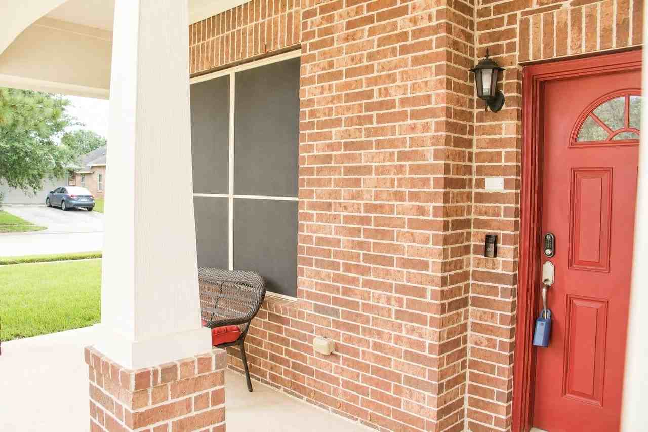 2814 Silver Bend Ln - Photo 5 of 29