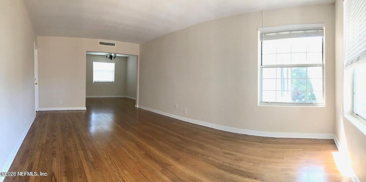 2931 Saint Johns Ave - Photo 4 of 6
