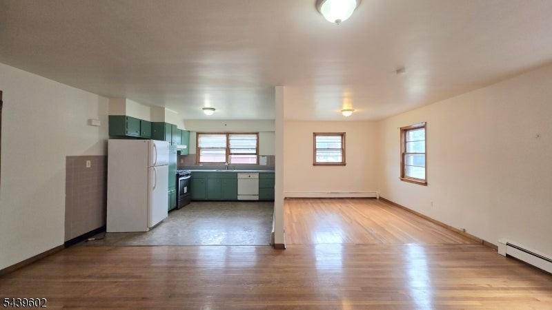 222 Park Ave - Photo 2 of 16