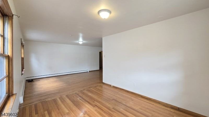 222 Park Ave - Photo 5 of 16