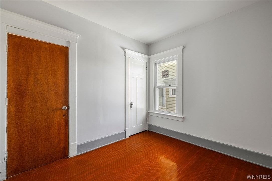 109 Spaulding St - Photo 2 of 11