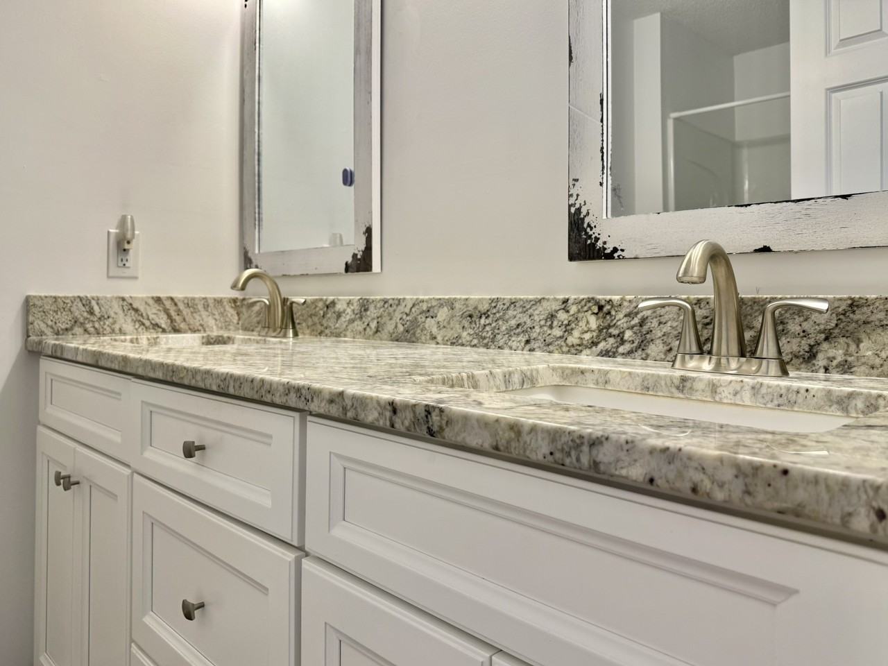 7162 Windward Dr #1 - Photo 5 of 41