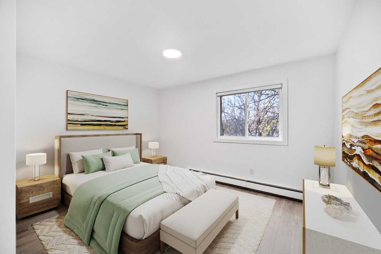 370 Talbot Avenue - Photo 4 of 18